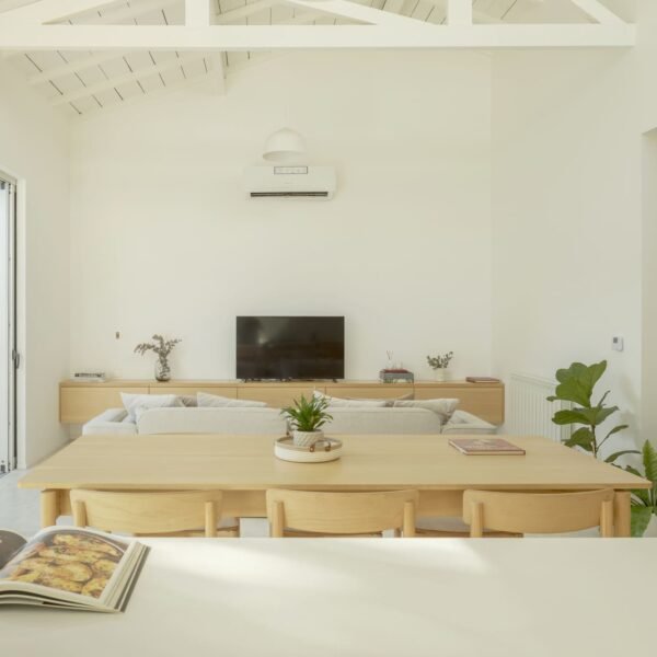 Di Marco + Robles Arquitectos - Casa Florida (Bruto Studio)