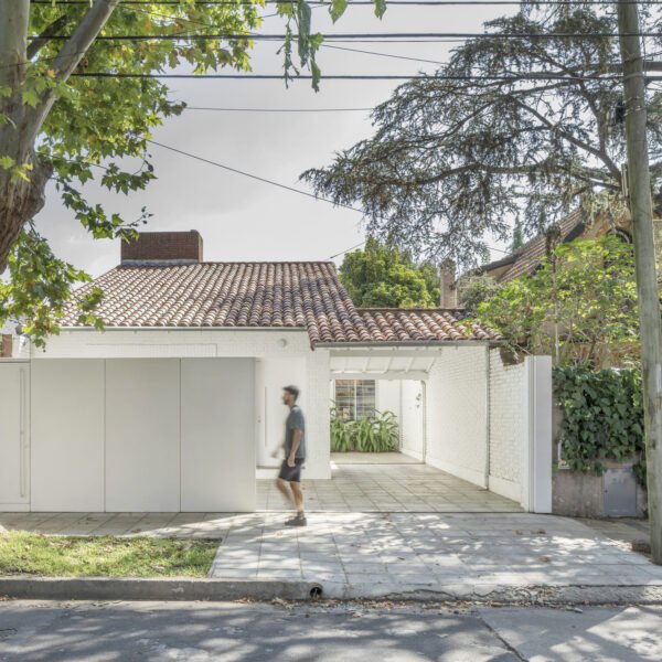 Di Marco + Robles Arquitectos - Casa Florida (Bruto Studio)