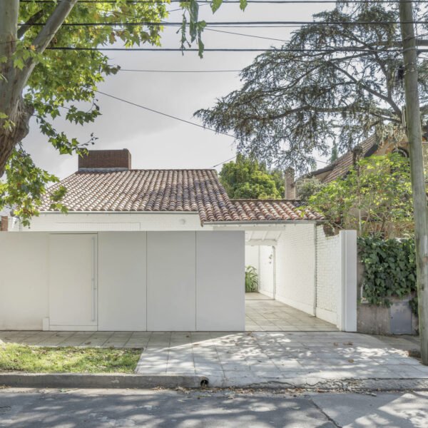Di Marco + Robles Arquitectos - Casa Florida (Bruto Studio)