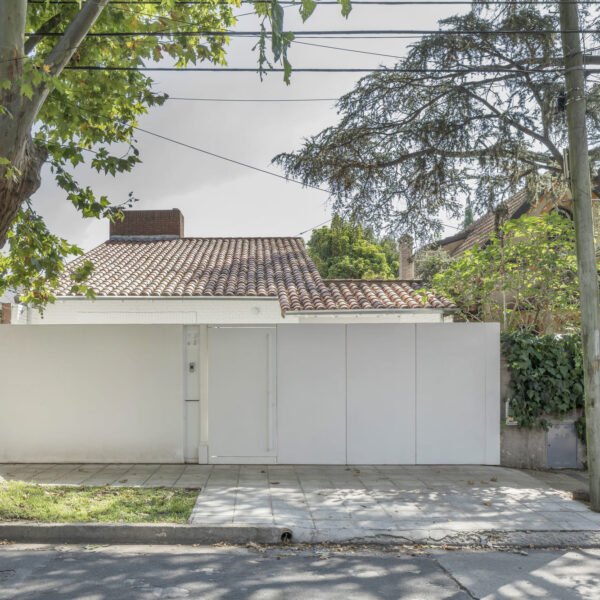Di Marco + Robles Arquitectos - Casa Florida (Bruto Studio)