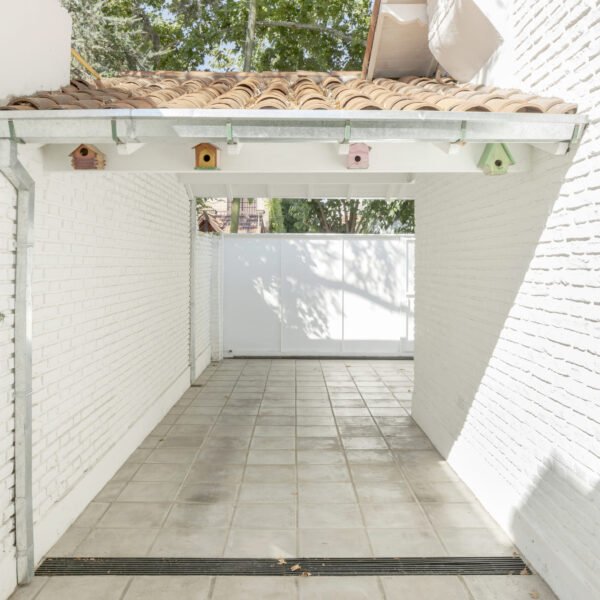 Di Marco + Robles Arquitectos - Casa Florida (Bruto Studio)