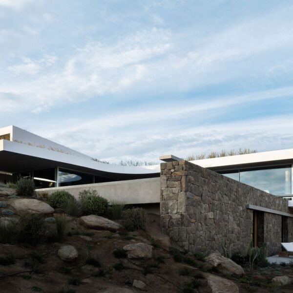 A31 Architecture - Casa Aimasia (Mike Kelley)