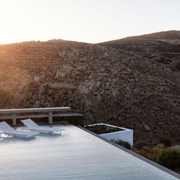 A31 Architecture - Casa Aimasia (Mike Kelley)