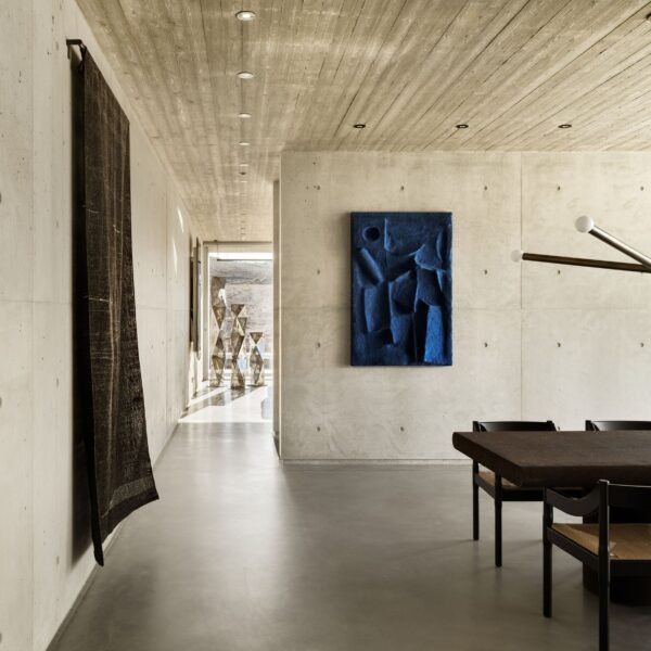 A31 Architecture - Casa Aimasia (Mike Kelley)