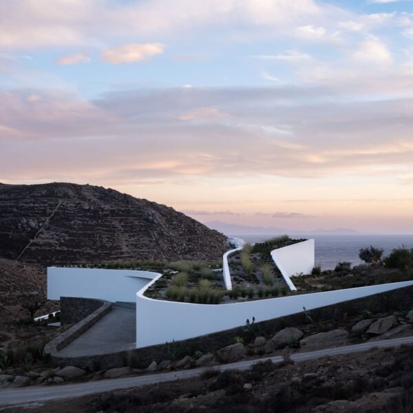 A31 Architecture - Casa Aimasia (Mike Kelley)