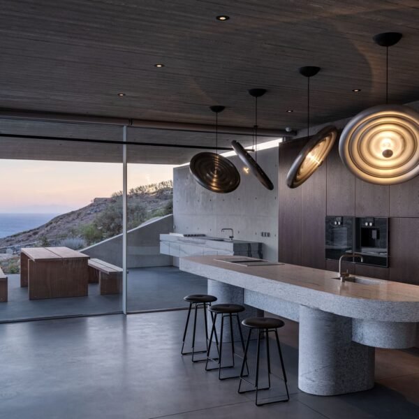 A31 Architecture - Casa Aimasia (Mike Kelley)