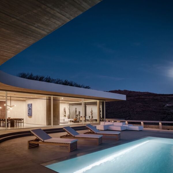 A31 Architecture - Casa Aimasia (Mike Kelley)