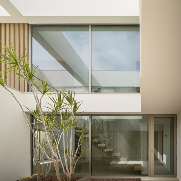 Alfada Estudio - Casa Honda (Juanca Lagares)