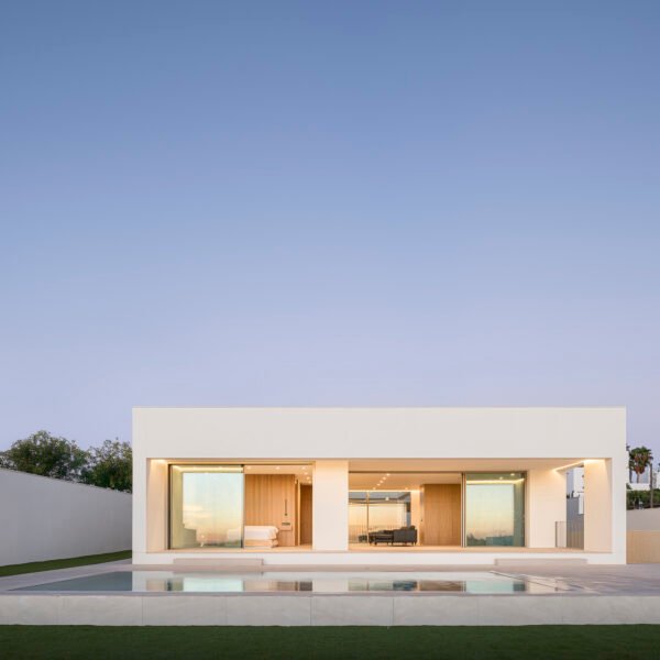 Alfada Estudio - Casa Honda (Juanca Lagares)