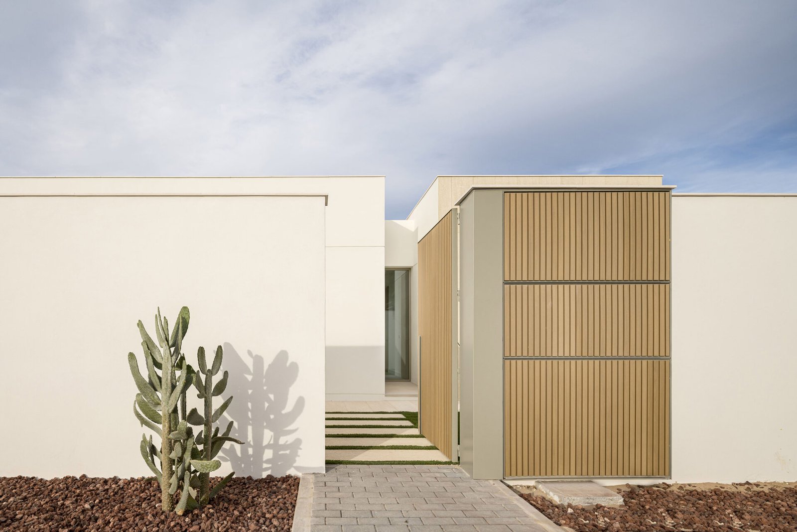 Alfada Estudio - Casa Honda (Juanca Lagares)