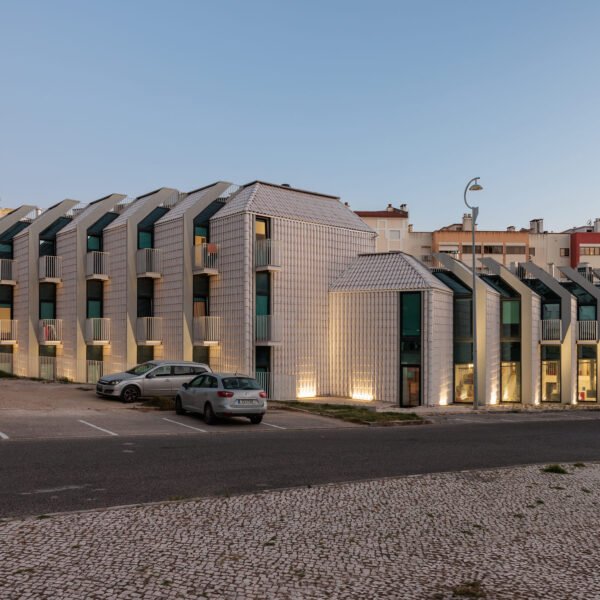 Andre Kong Studio - Vivienda para estudiantes (Lourenço Teixeira de Abreu)