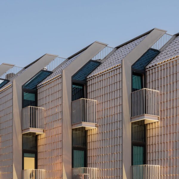 Andre Kong Studio - Vivienda para estudiantes (Lourenço Teixeira de Abreu)