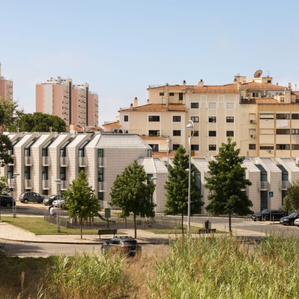 Andre Kong Studio - Vivienda para estudiantes (Lourenço Teixeira de Abreu)
