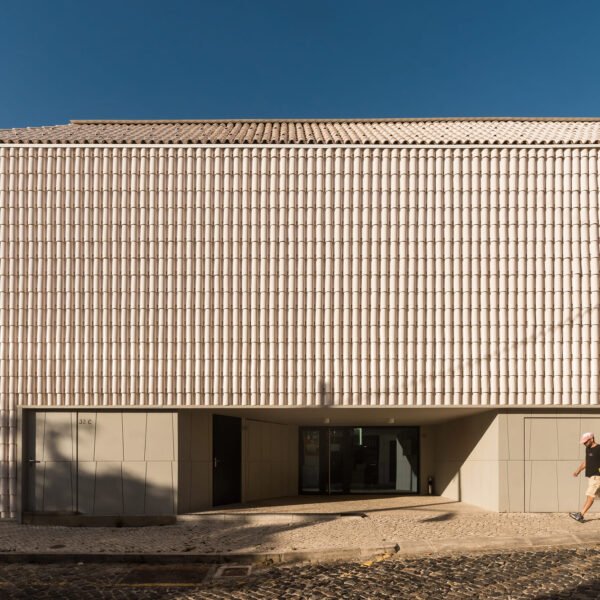 Andre Kong Studio - Vivienda para estudiantes (Lourenço Teixeira de Abreu)