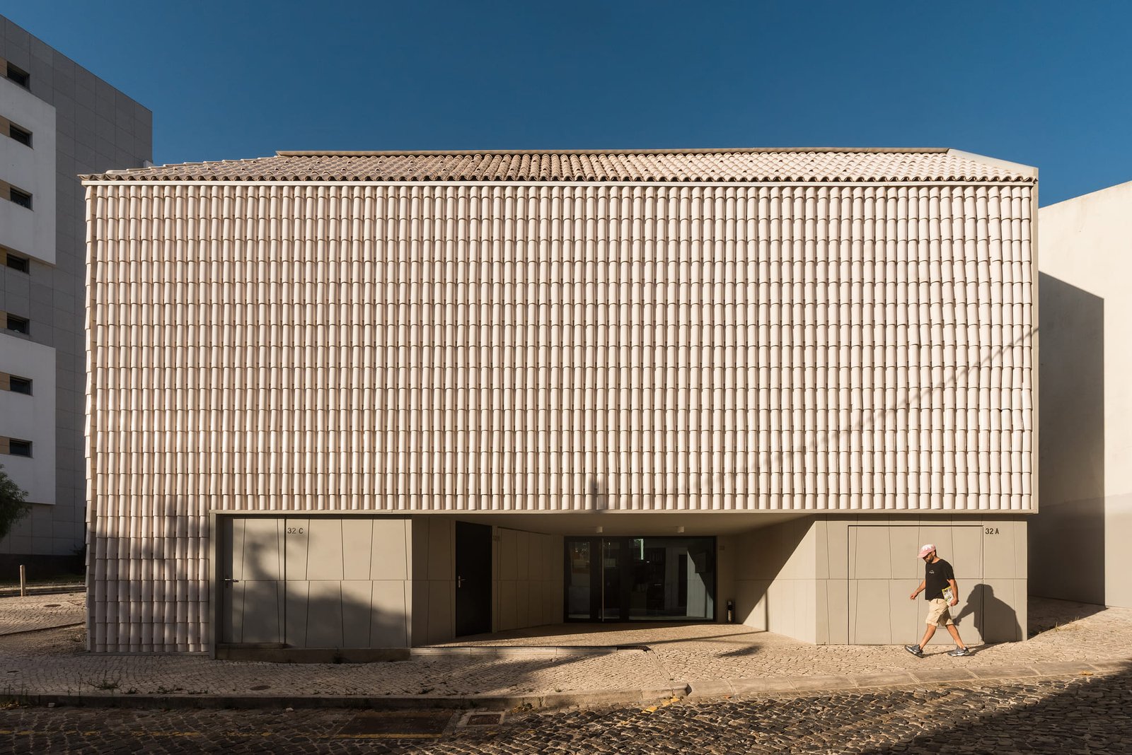 Andre Kong Studio - Vivienda para estudiantes (Lourenço Teixeira de Abreu)