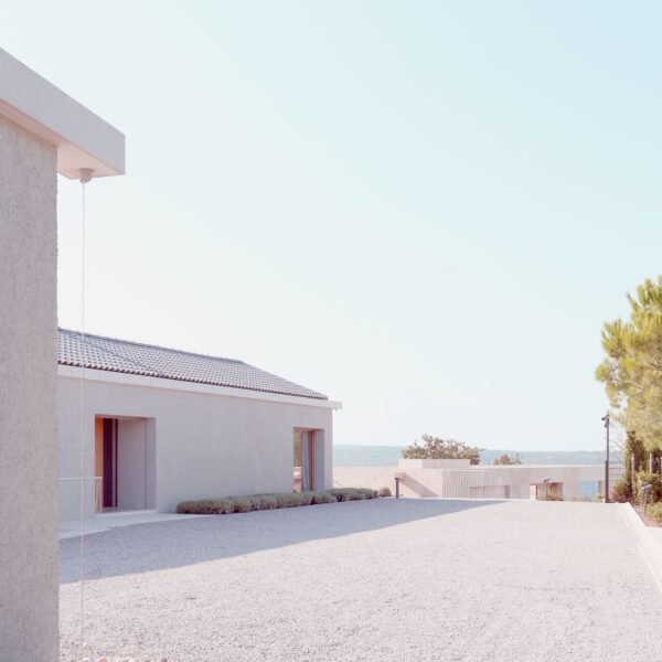 Arhitekti Počivašek Petranovič - Casa con pabellón (Urban Petranovič)