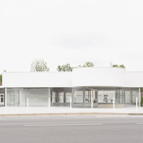GENS - Estación de Servicio (Ludmilla Cerveny)