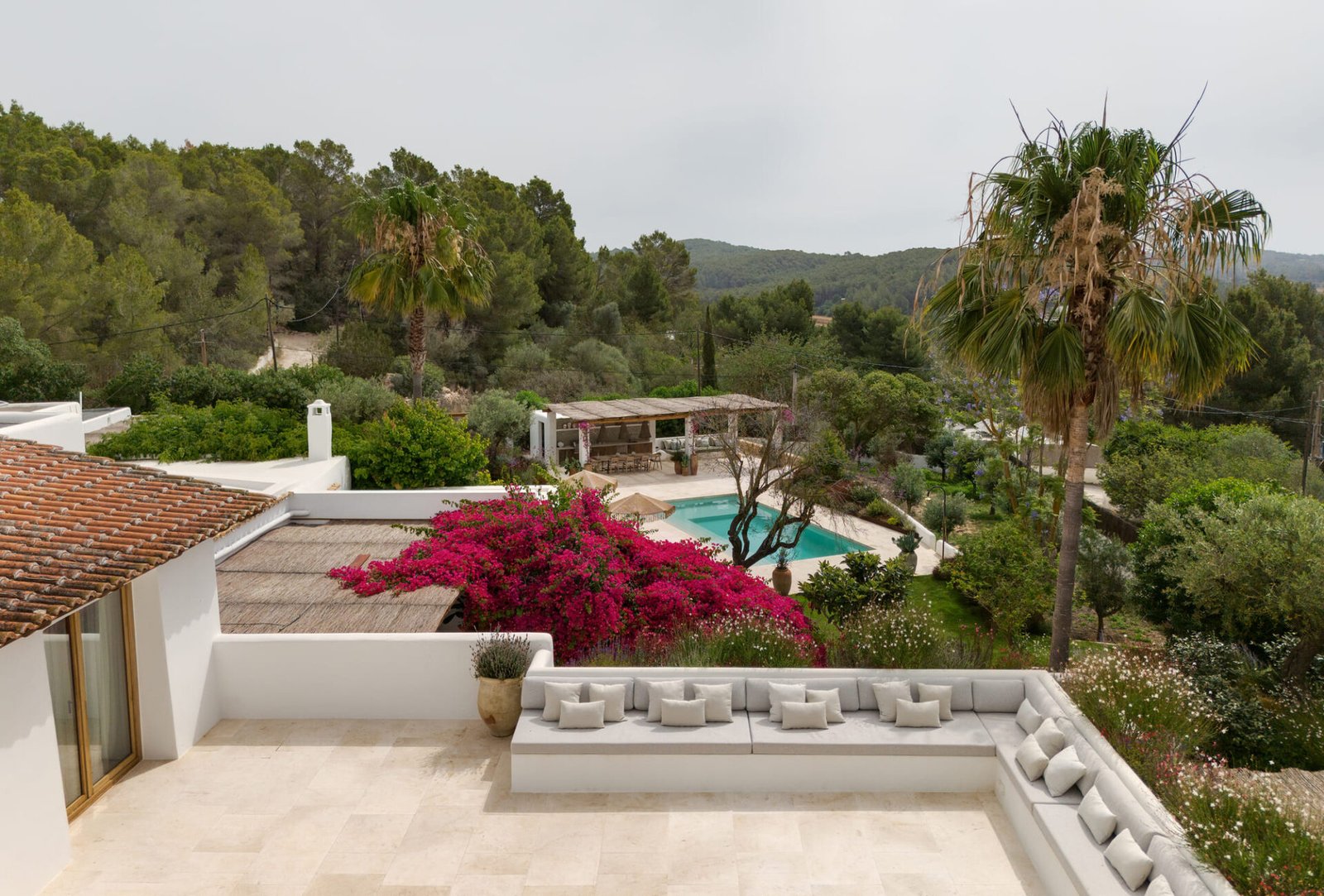 LUV Studio - Bougainvillea Villa (Pol Viladoms)