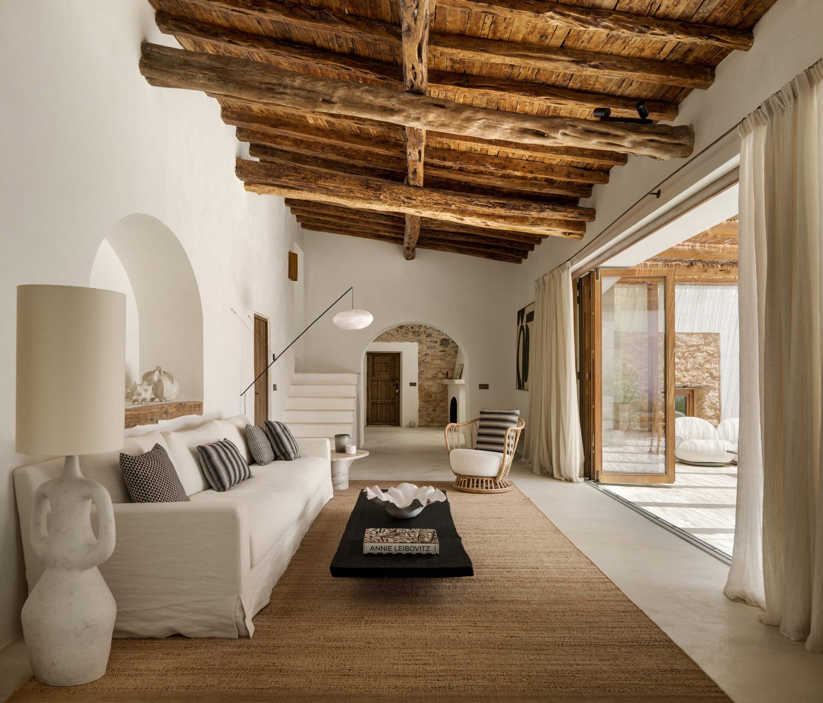 LUV Studio - Bougainvillea Villa (Pol Viladoms)