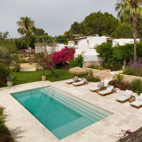 LUV Studio - Bougainvillea Villa (Pol Viladoms)