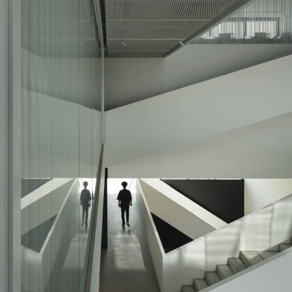 NOIR Office - Oficina de Rahyaft (Deed Studio)