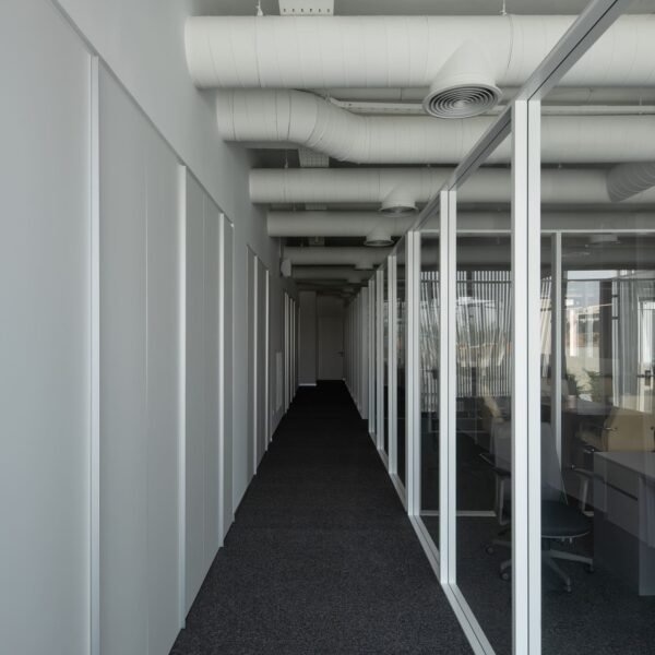 NOIR Office - Oficina de Rahyaft (Deed Studio)
