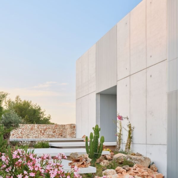 NOMO Studio - Casa Acero (Adrià Goula)