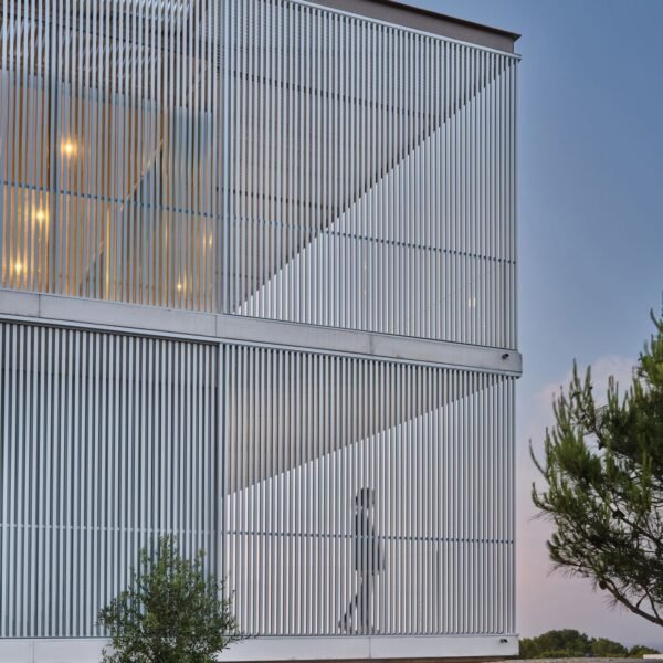 NOMO Studio - Casa Acero (Adrià Goula)