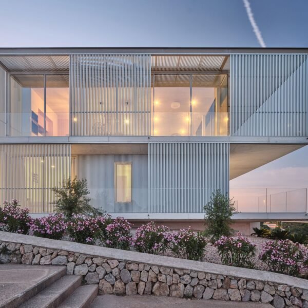 NOMO Studio - Casa Acero (Adrià Goula)