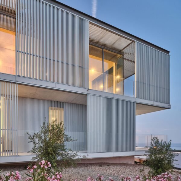 NOMO Studio - Casa Acero (Adrià Goula)