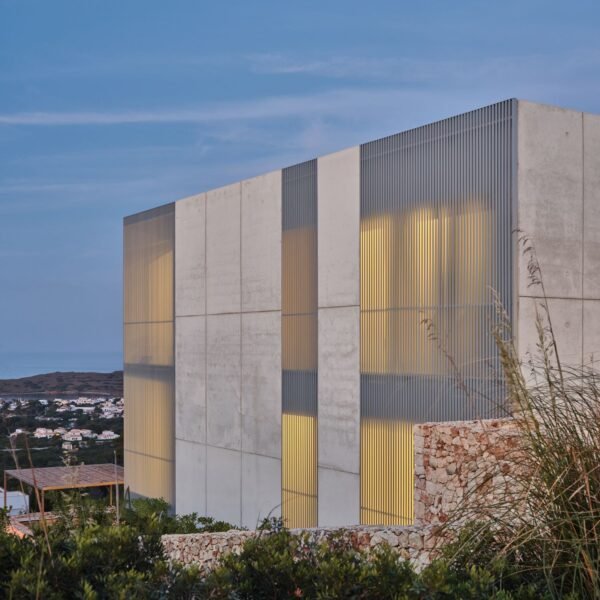NOMO Studio - Casa Acero (Adrià Goula)