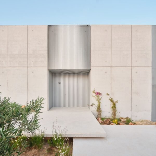 NOMO Studio - Casa Acero (Adrià Goula)