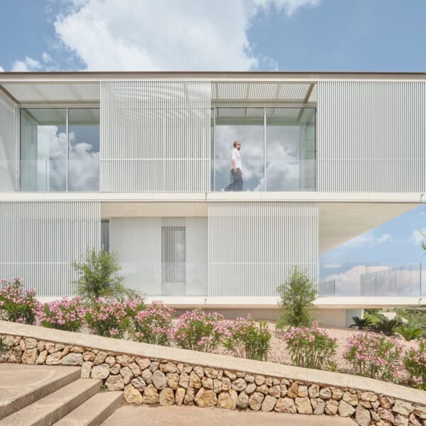 NOMO Studio - Casa Acero (Adrià Goula)