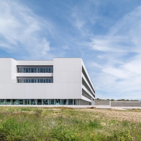 VZ Arquitectos - IES Vía de la Plata (Gabriel Gallegos Alonso)