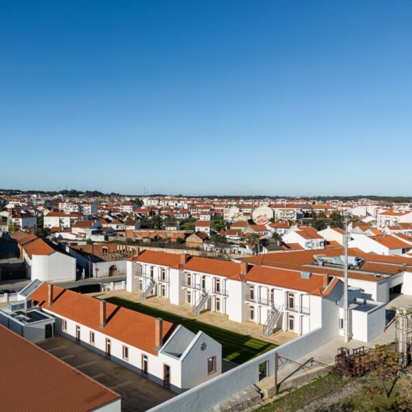 Adarq - André David, Arquitecto - Reabilitación Urbana del Bairro de Boneco (Ivo Tavares Studio)