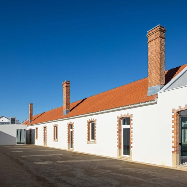 Adarq - André David, Arquitecto - Reabilitación Urbana del Bairro de Boneco (Ivo Tavares Studio)
