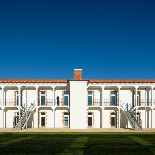 Adarq - André David, Arquitecto - Reabilitación Urbana del Bairro de Boneco (Ivo Tavares Studio)