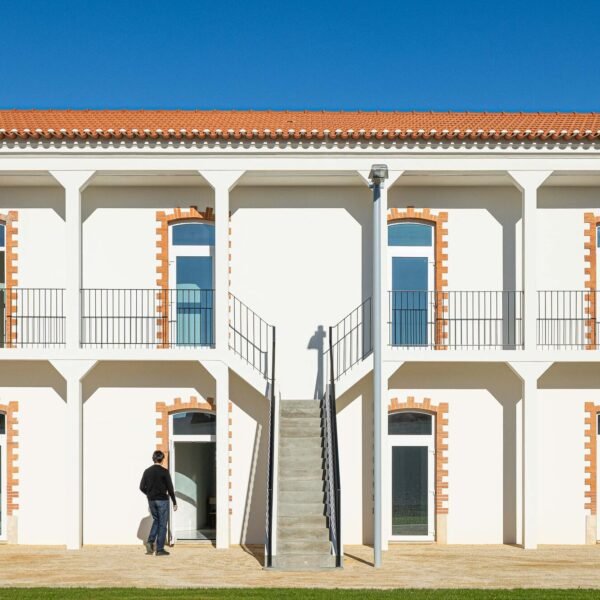 Adarq - André David, Arquitecto - Reabilitación Urbana del Bairro de Boneco (Ivo Tavares Studio)