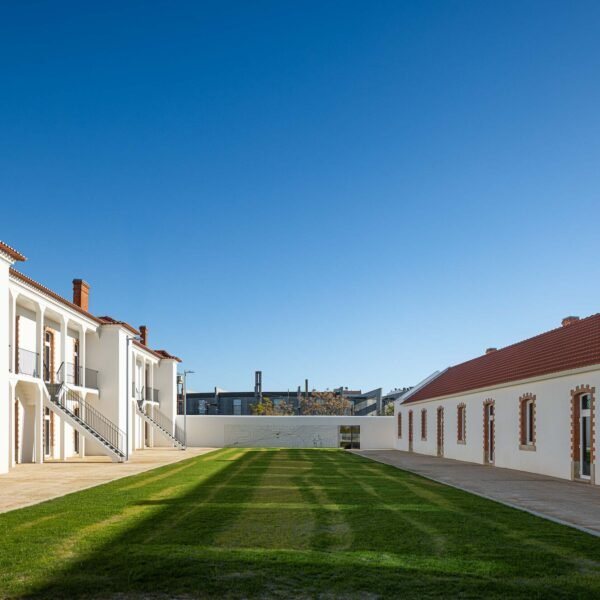 Adarq - André David, Arquitecto - Reabilitación Urbana del Bairro de Boneco (Ivo Tavares Studio)