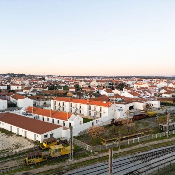 Adarq - André David, Arquitecto - Reabilitación Urbana del Bairro de Boneco (Ivo Tavares Studio)