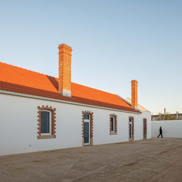 Adarq - André David, Arquitecto - Reabilitación Urbana del Bairro de Boneco (Ivo Tavares Studio)