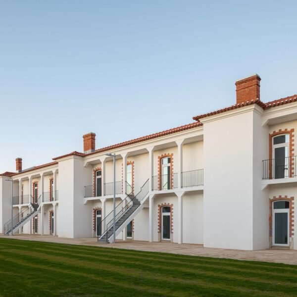 Adarq - André David, Arquitecto - Reabilitación Urbana del Bairro de Boneco (Ivo Tavares Studio)