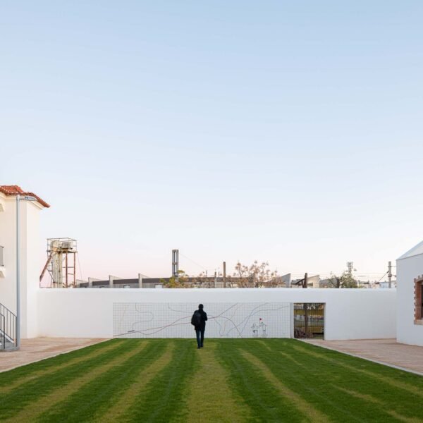 Adarq - André David, Arquitecto - Reabilitación Urbana del Bairro de Boneco (Ivo Tavares Studio)