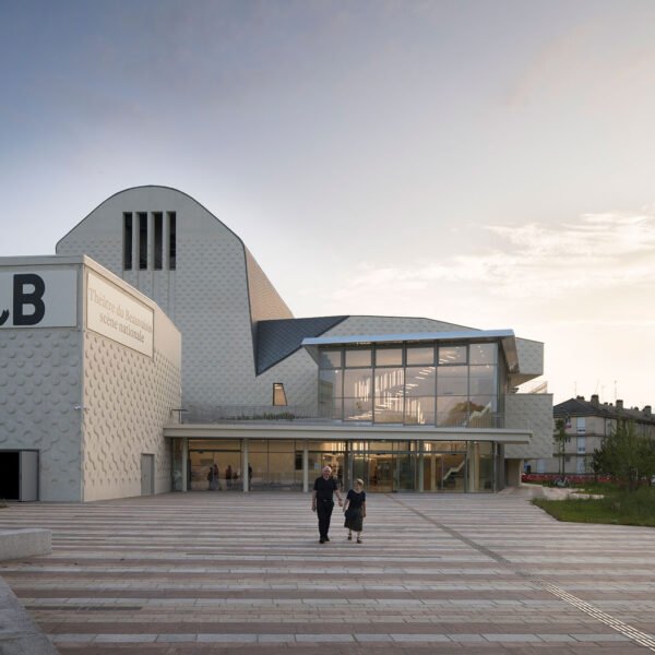 AJC Architectes - Teatro Regional de Beauvaisis (Sergio Grazia)