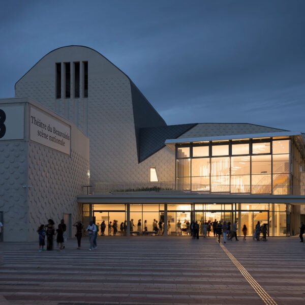 AJC Architectes - Teatro Regional de Beauvaisis (Sergio Grazia)