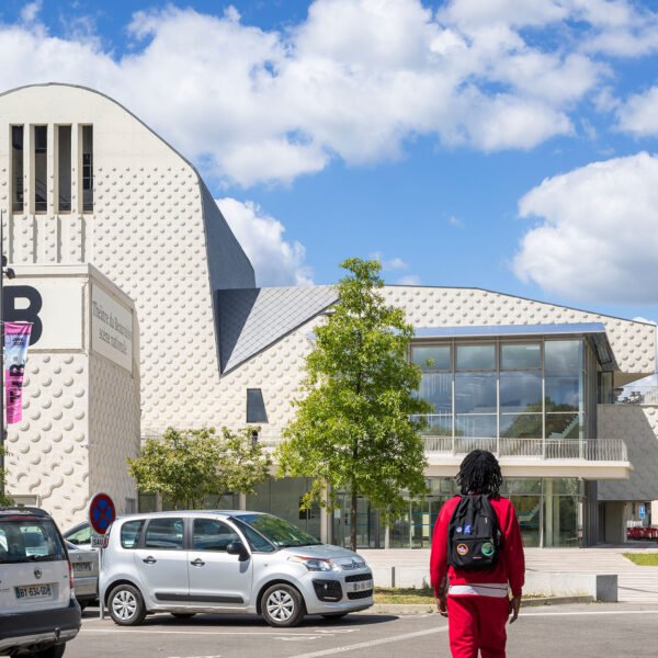 AJC Architectes - Teatro Regional de Beauvaisis (Sergio Grazia)