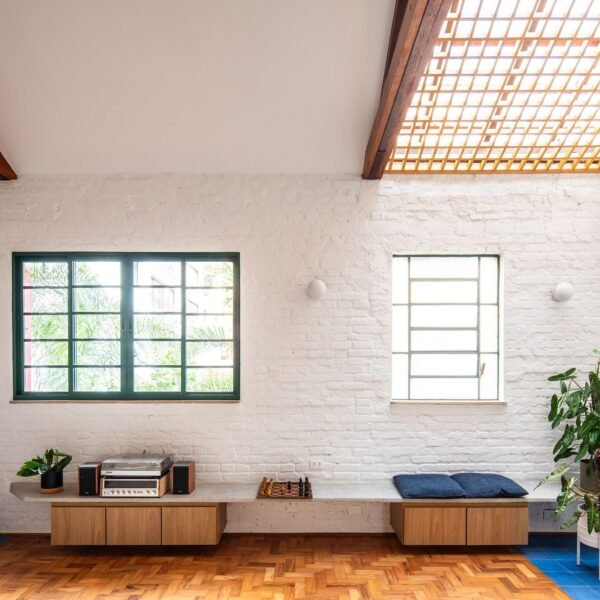 Iná Arquitetura - Apartamento Jardins 95 (Maira Acayaba)