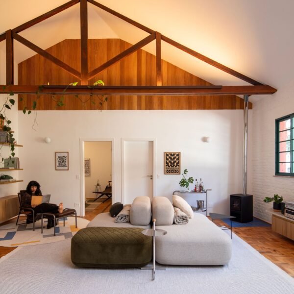 Iná Arquitetura - Apartamento Jardins 95 (Maira Acayaba)