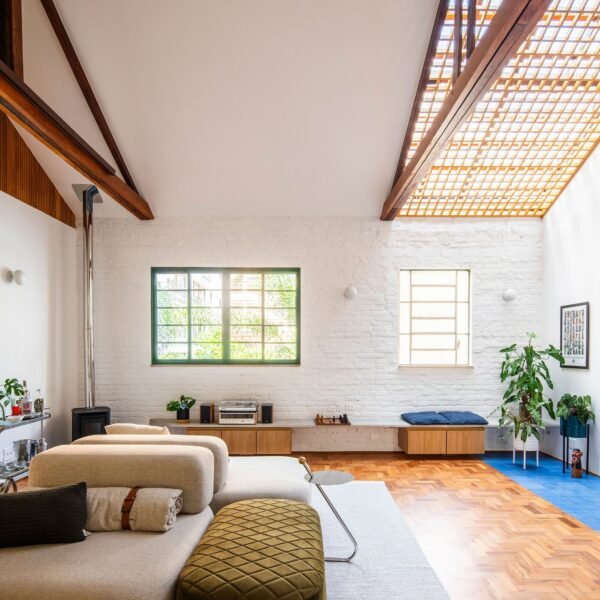 Iná Arquitetura - Apartamento Jardins 95 (Maira Acayaba)