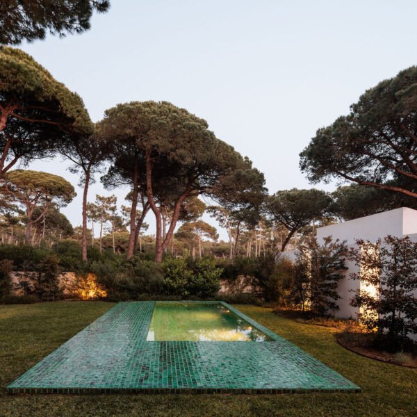João Tiago Aguiar, Arquitectos - Casa Pinhal SS & RV (Francisco Nogueira)